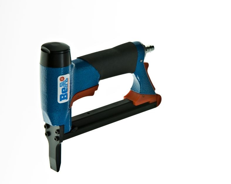 BeA 80/16-429LN 20 Gauge Long Nose Upholstery Stapler 1/4" to 5/8"